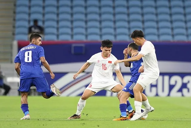 5 điểm nhấn U23 Việt Nam 1-1 U23 Kuwait: Nỗi đau thời HLV Troussier; Bước ngoặt thẻ đỏ - Bóng Đá