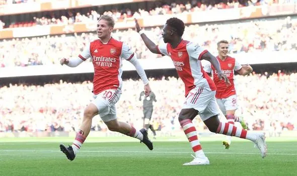 Cơn đau đầu xuất hiện ở Arsenal - Bóng Đá