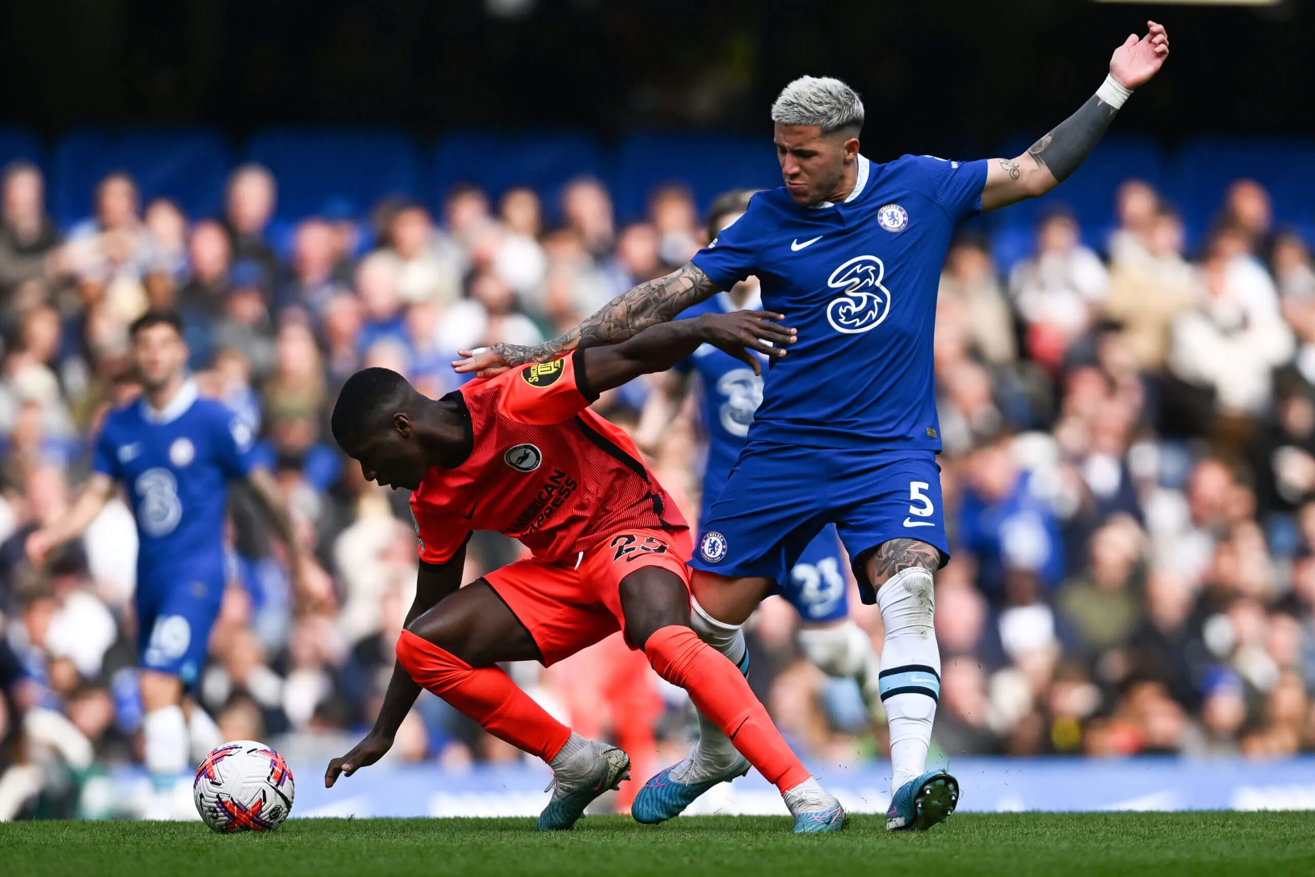 Chelsea dính cú lừa Moises Caicedo - Bóng Đá