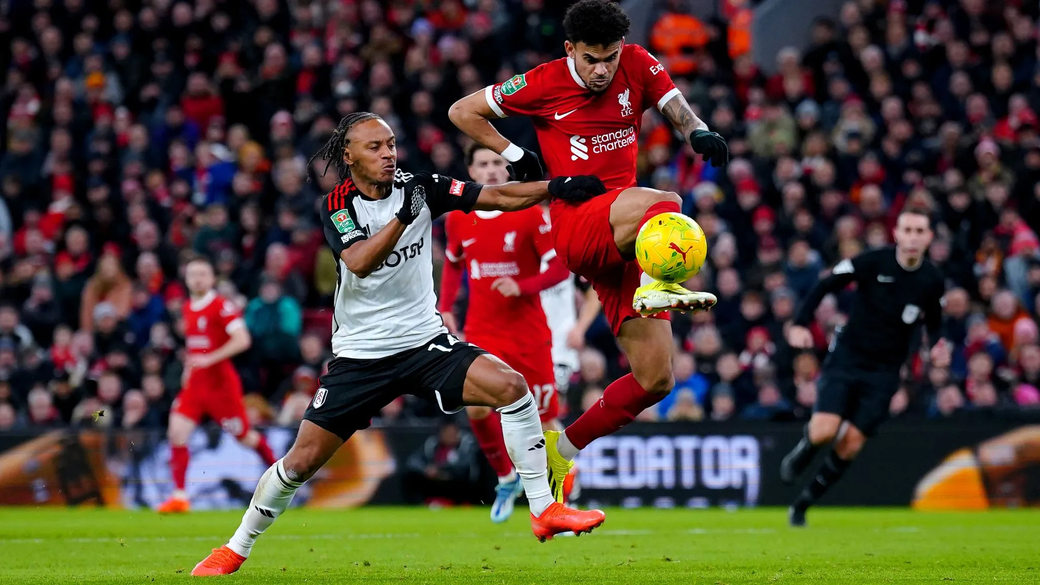 Liverpool thắng ngược trong 3 phút - Bóng Đá