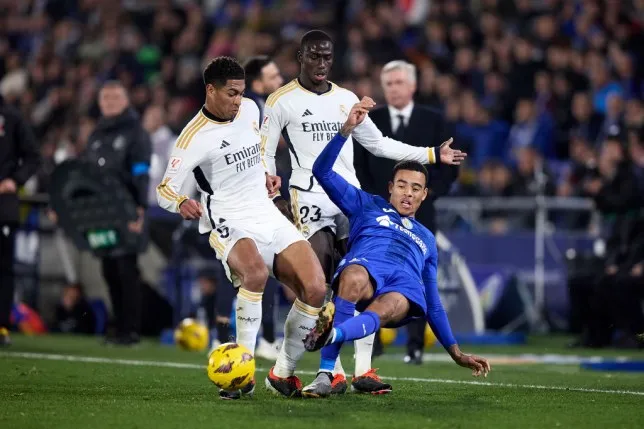 Getafe boss defends Mason Greenwood after allegation Jude Bellingham aimed slur at forward - Bóng Đá