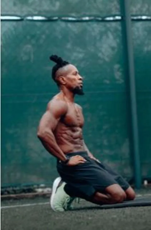 Ze Roberto body - Bóng Đá