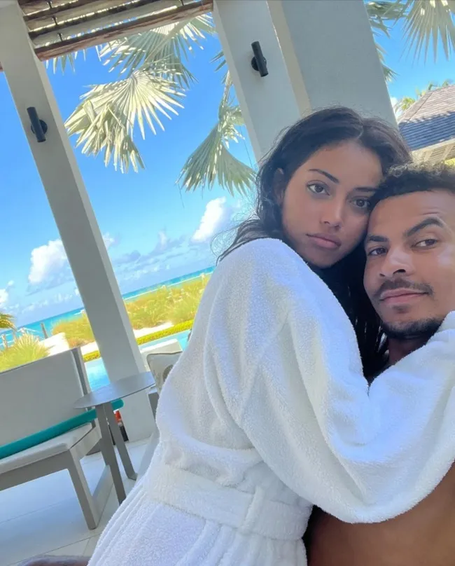 Dele Alli’s model Wag Cindy Kimberly stuns in see-through dress - Bóng Đá