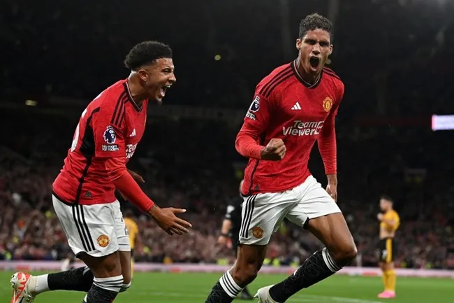 Raphael Varane has been set same test as Jadon Sancho by Erik ten Hag at Manchester United - Bóng Đá