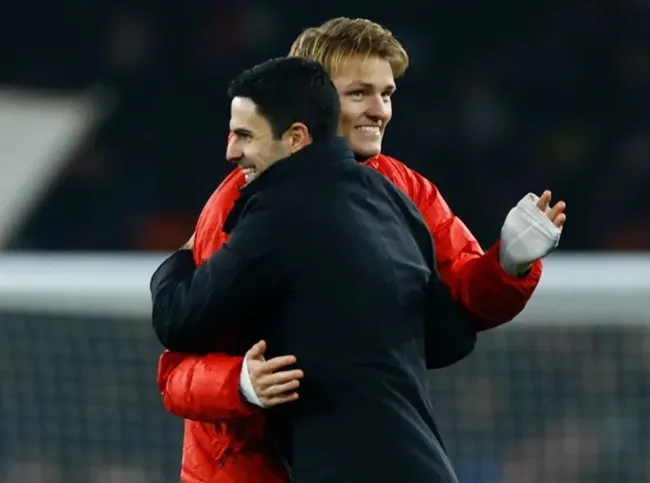 Arteta đã biến Arsenal thành kẻ thách thức danh hiệu như thế nào - Bóng Đá