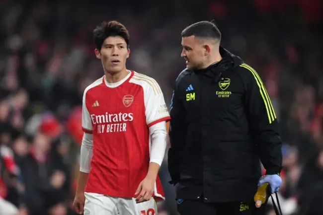 Mikel Arteta provides Takehiro Tomiyasu injury update - Bóng Đá