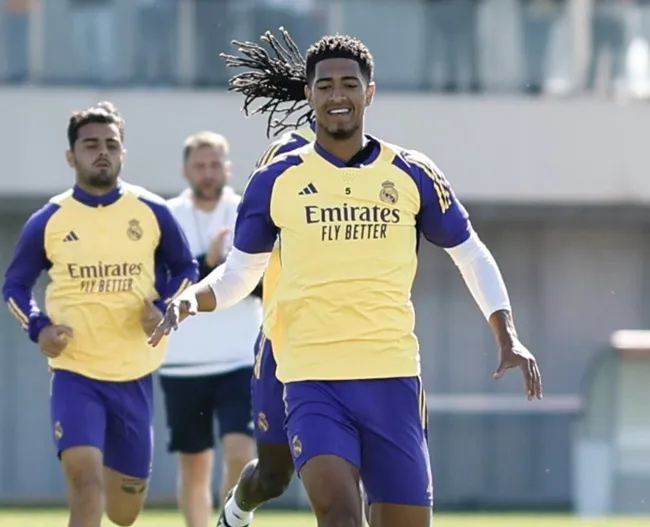 ‘New Hairstyle’ for Jude Bellingham goes viral after appearing in Real Madrid training - Bóng Đá