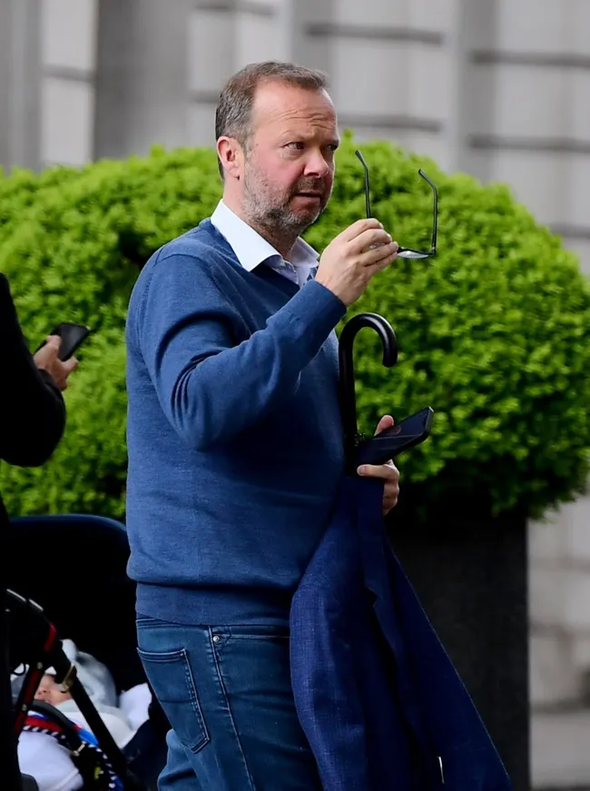 Avram Glazer meets controversial ex-chief Ed Woodward in London - Bóng Đá