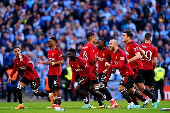 Man United winger Antony should NOT have celebrated in Coventry's faces after FA Cup semi-final win, says Erik ten Hag - Bóng Đá