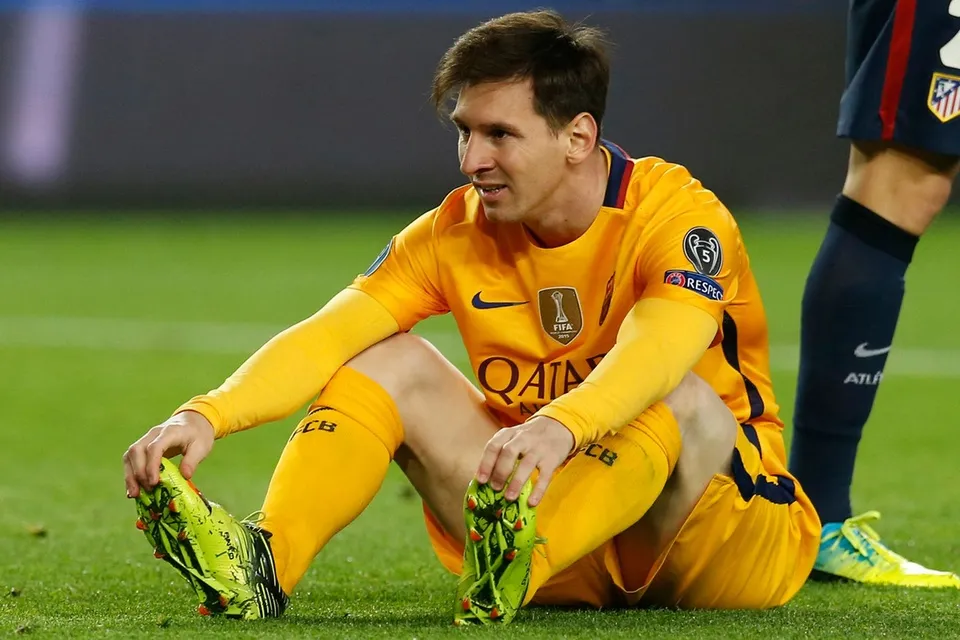 8 mùa Champions League trắng tay của Messi - Bóng Đá