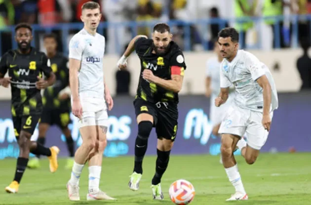 Benzema mang về 3 điểm cho Al Ittihad - Bóng Đá