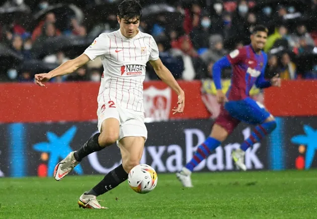 Real Madrid set sights on Sevilla defender Juanlu Sanchez - Bóng Đá