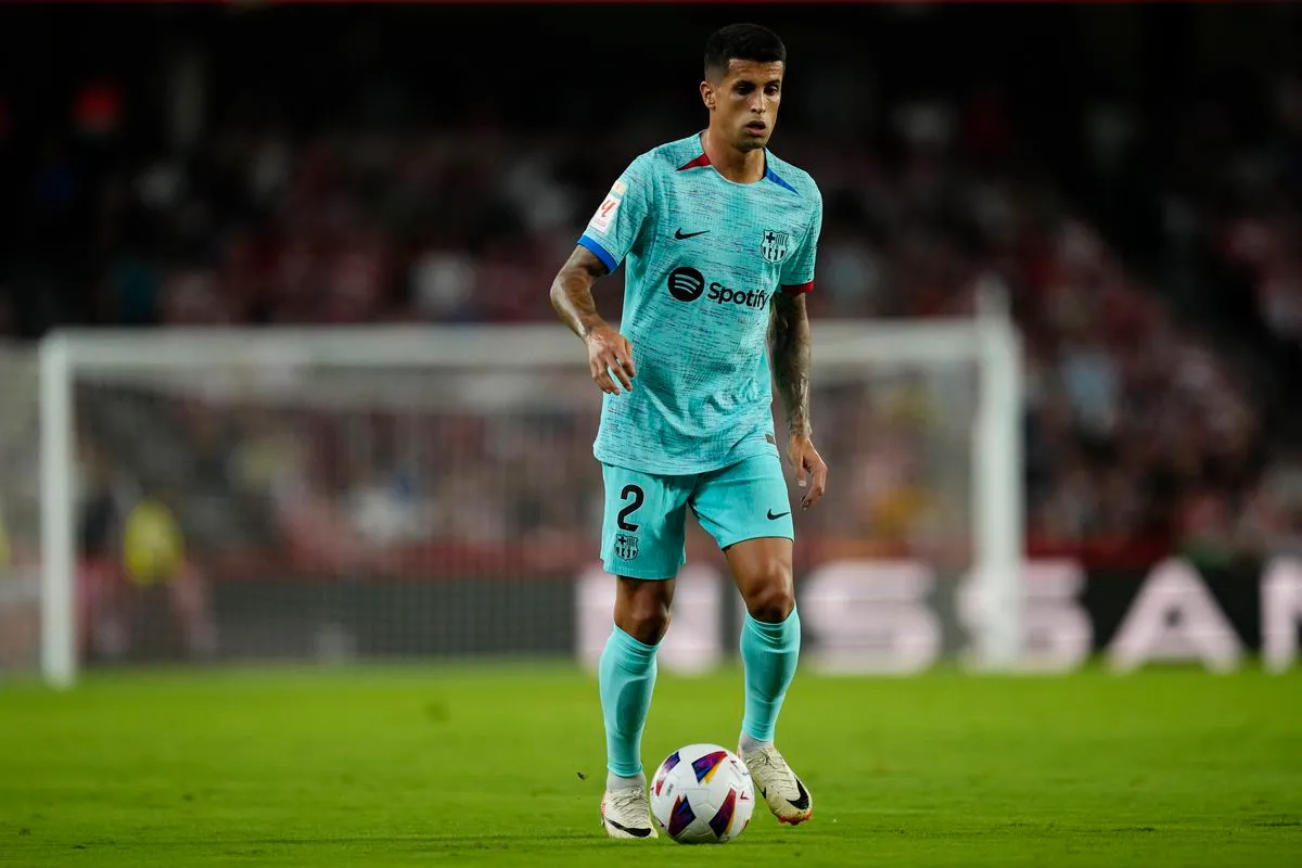 Al Hilal are very interested in signing Cancelo - Bóng Đá