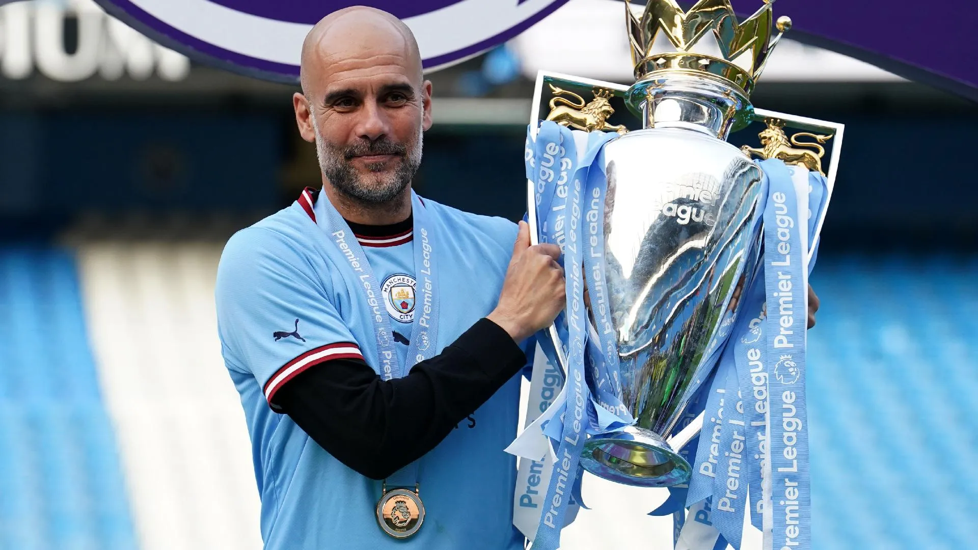 Pep Guardiola's hilarious X-rated reaction to whether fans like Man City goes vira - Bóng Đá