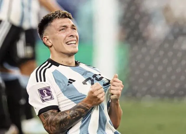 Argentina stars react to Lisandro Martinez's 'spectacular' block against Australia in World Cup last-16 clash - Bóng Đá