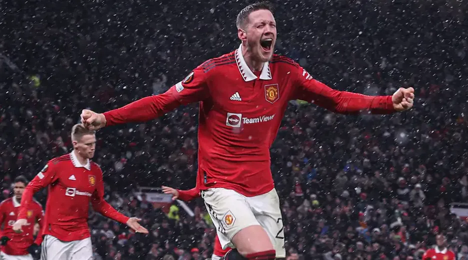 An emotional Wout Weghorst scores his first goal at Old Trafford vs Real Betis, it meant so much - Bóng Đá