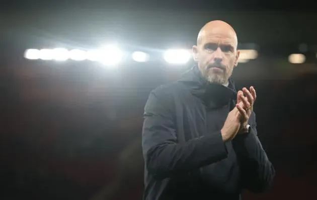 Man Utd squad turning on Erik ten Hag over his treatment of two players with dressing room divided - Bóng Đá