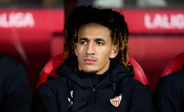 Sevilla FC: Hannibal Mejbri had an altercation with Mariano Diaz - Bóng Đá