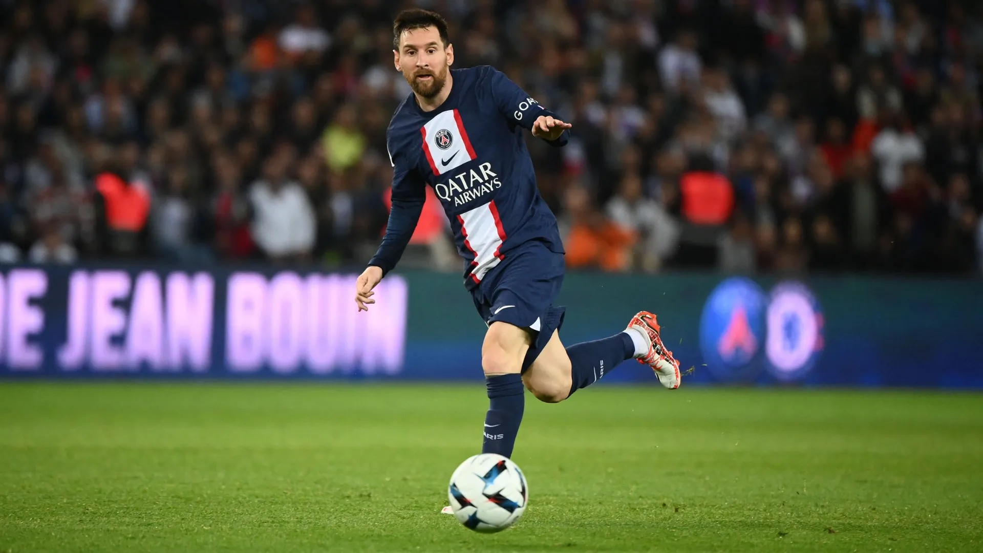 PSG lên kế hoạch trói chân Messi - Bóng Đá