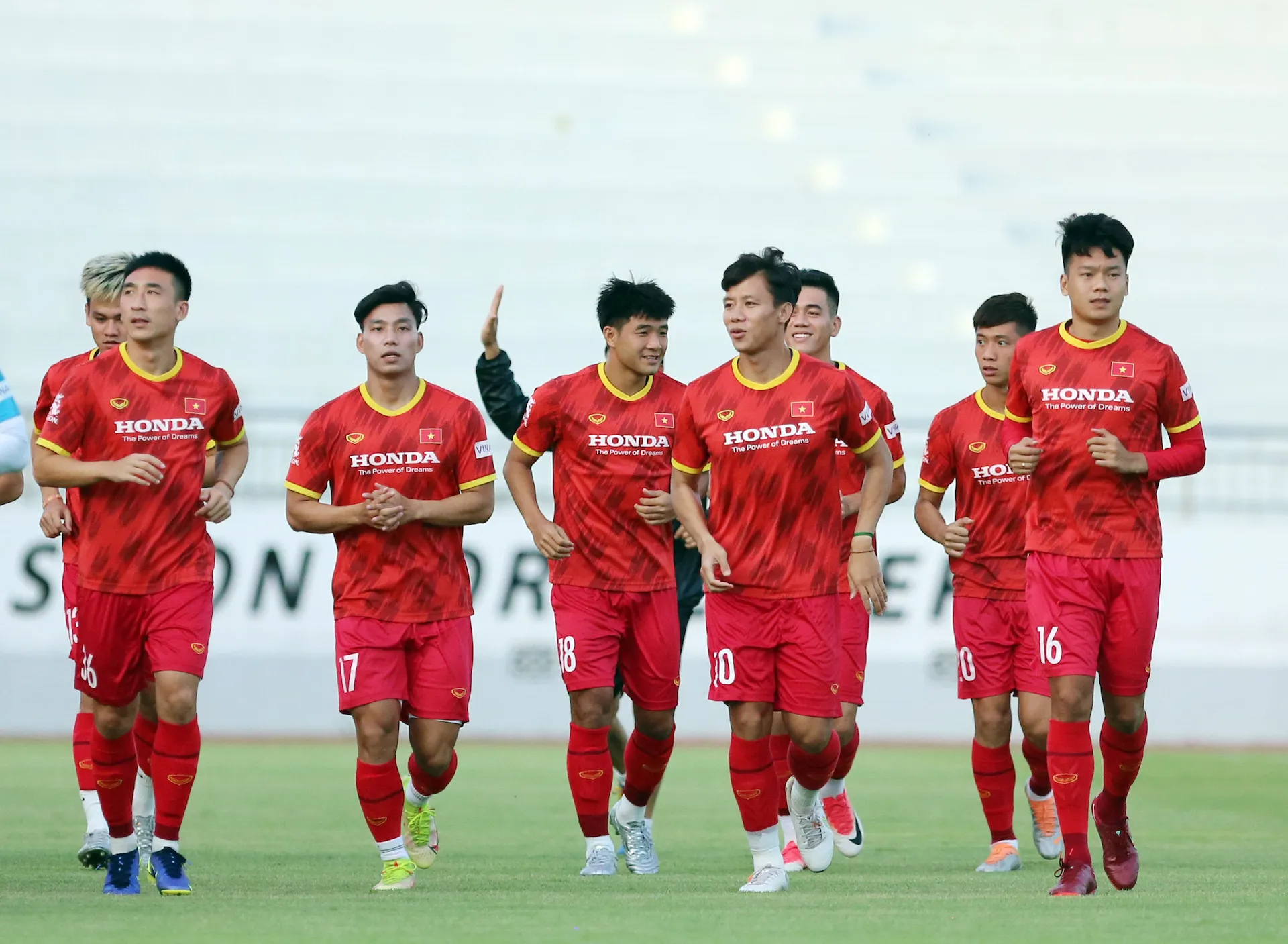 Tuyển Việt Nam: Gạt ưu tư, toàn tâm chinh phục AFF Cup 2022 - Bóng Đá