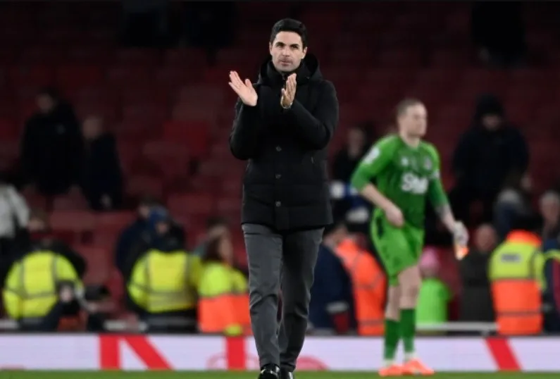 Arteta quyết không... thay đồ để giúp Arsenal chiến thắng - Bóng Đá