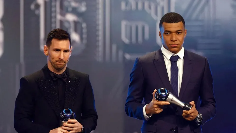 Chủ tịch PSG: 'Chúng tôi đang làm việc để giữ Messi và Mbappe' - Bóng Đá