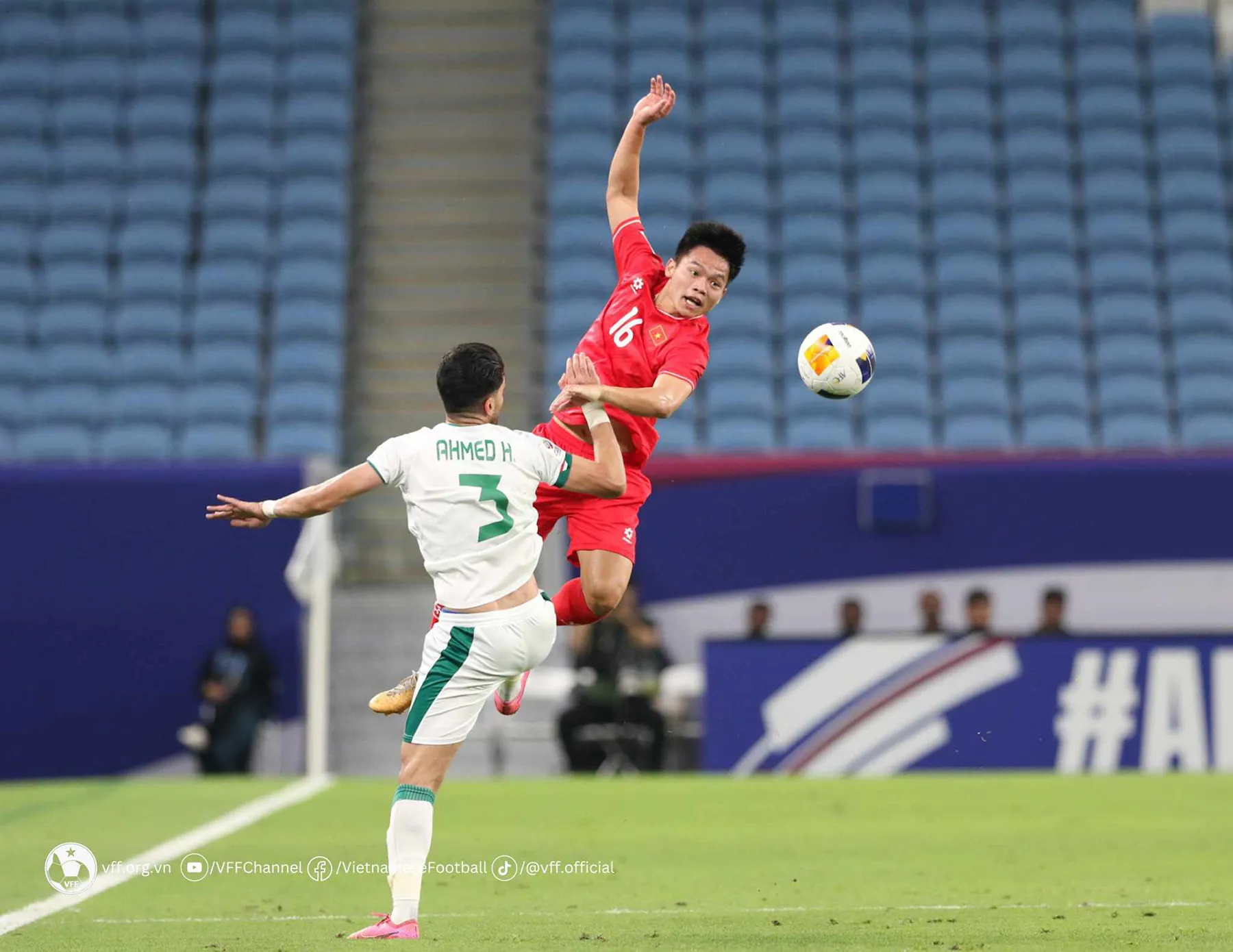 Cầu thủ U23 Việt Nam bị truất quyền thi đấu, V-League lại được gọi tên - Bóng Đá