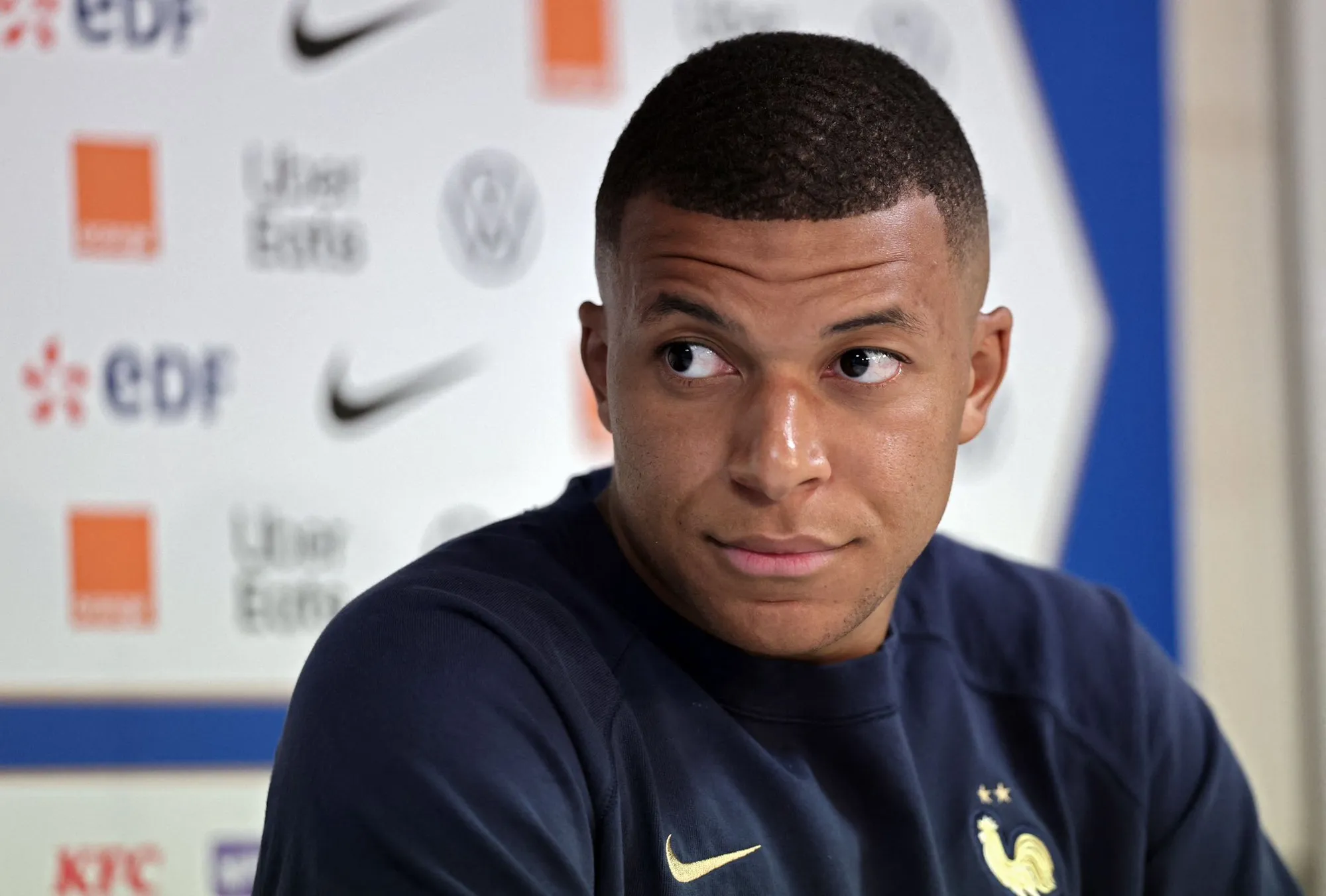 PSG có thể mất trắng hơn 300 triệu euro vì Mbappe - Bóng Đá