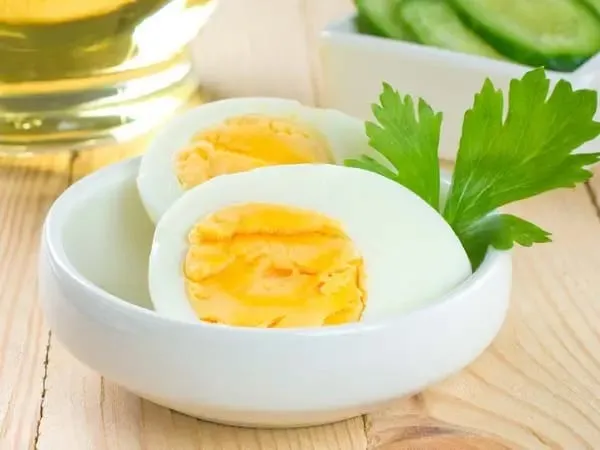 Trứng luộc chứa nhiều dưỡng chất quan trọng