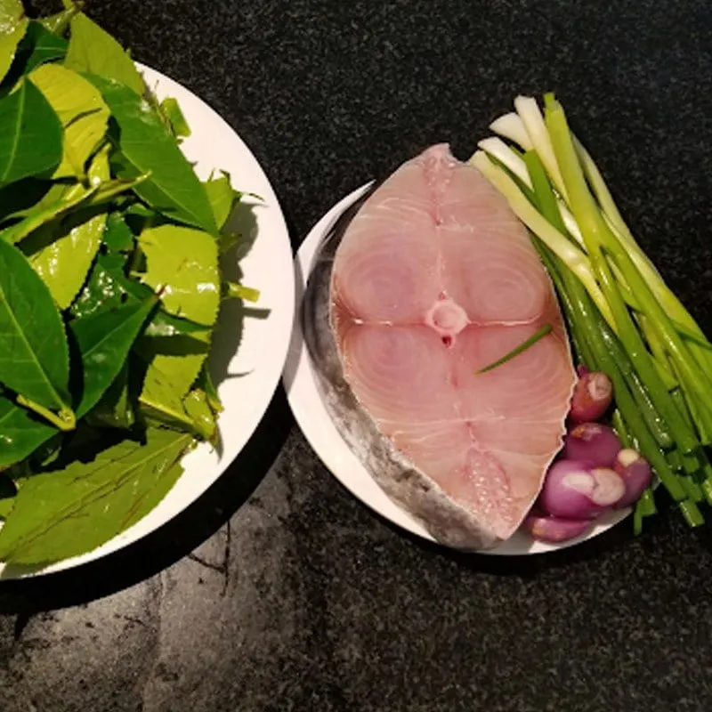 Món cá kho tộ sẽ ngon hơn khi thêm vào lá trà xanh