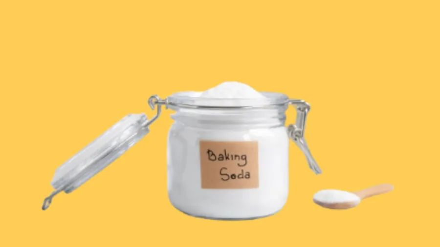 Baking soda cũng giúp khử mùi hôi và diệt khuẩn trong giày