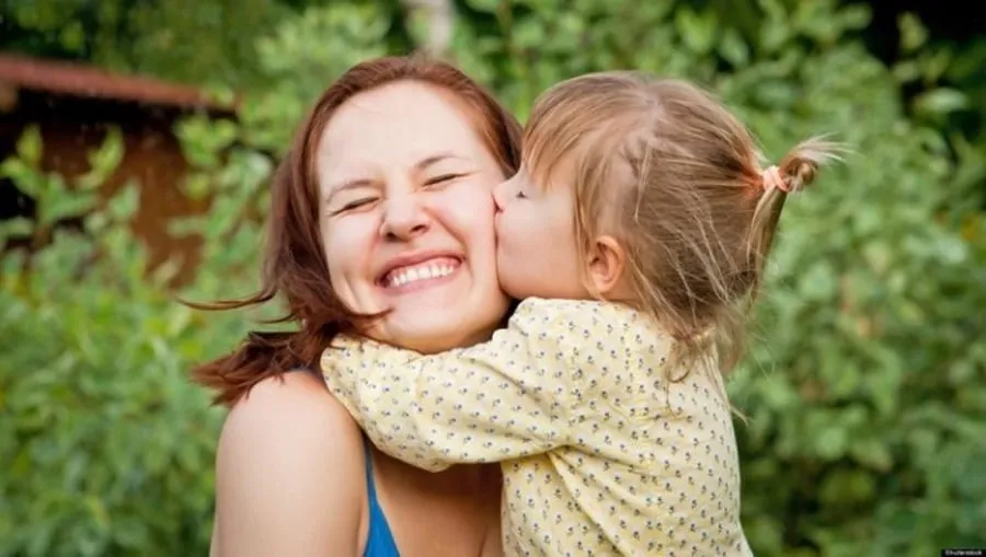 Người mẹ khéo ăn nói có thể điều chỉnh mối quan hệ giữa các con tốt hơn, giúp cuộc sống hài hòa hơn.