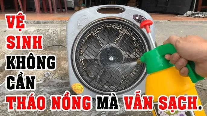 Cánh quạt bám đầy bụi bẩn, làm theo cách này không cần tháo khung, bẩn mấy cũng bong ra hết