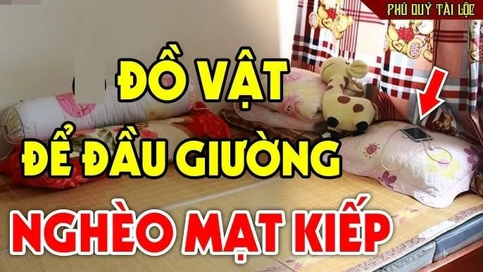 Trên giường chớ để 4 vật