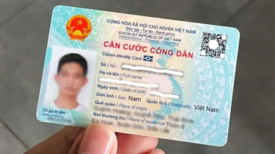 Sang năm 2025, những người sinh năm 2000, 1985 và 1965 sẽ chạm các mốc tuổi cần phải đổi thẻ căn cước. (Ảnh minh họa)