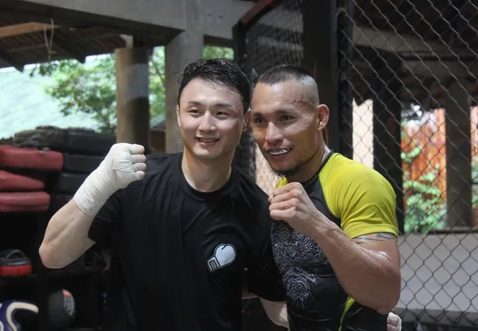 CLIP: Sao MMA Hàn Quốc đọ sức đệ tử Johnny Trí Nguyễn - Ảnh 3.