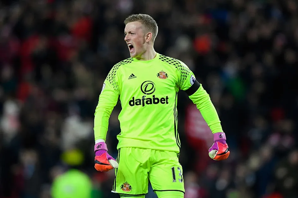 Jordan Pickford danh nhau - Bóng Đá