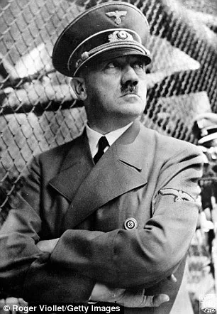 Trùm phát xít Hitler từng sản xuất bom nguyên tử và đĩa bay?