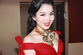 Lệ Quyên 