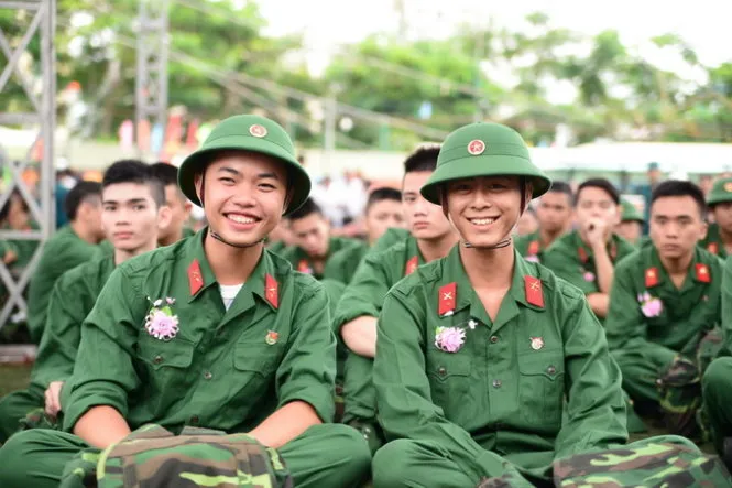 Đối tượng miễn, tạm hoãn gọi nhập ngũ theo luật mới nhất 2015