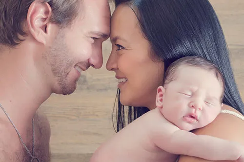 “Mê mẩn” với vợ đẹp con xinh của Nick Vujicic