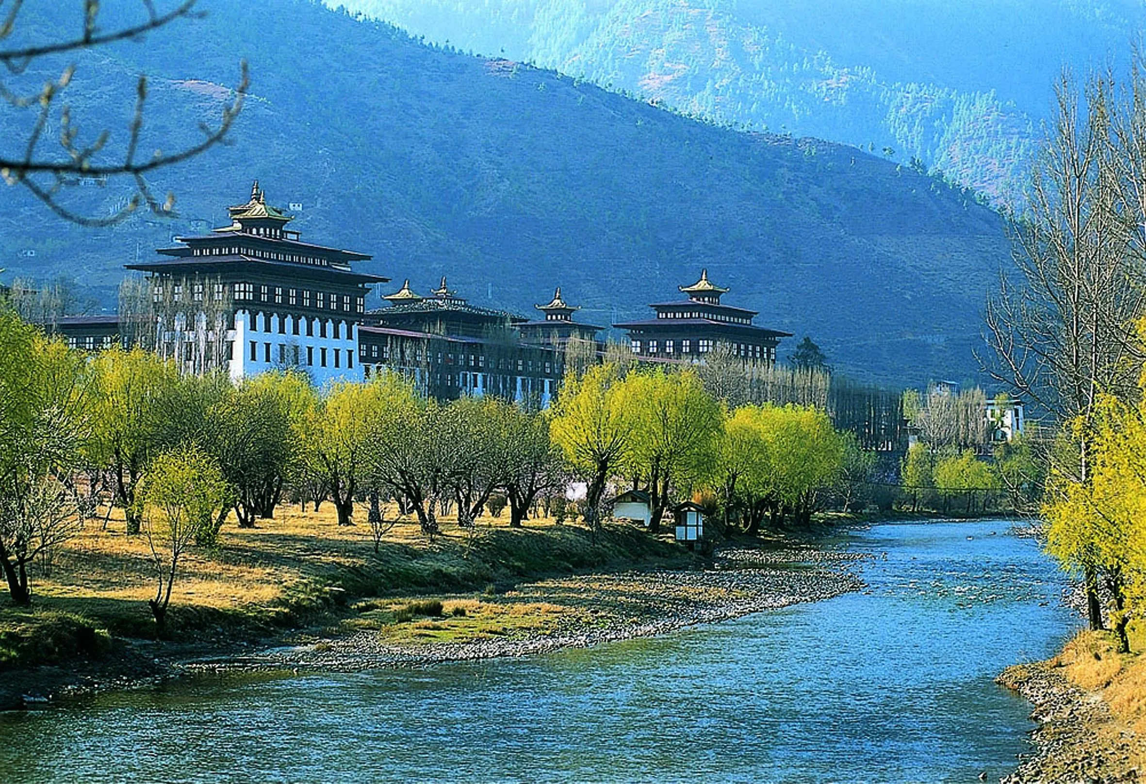 Vẻ đẹp của thiên đường Bhutan qua ống kính 2 nhiếp ảnh gia Việt