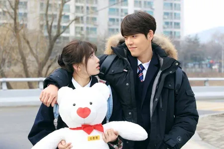 Uncontrollably Fond: Woo Bin và Suzy siêu đáng yêu