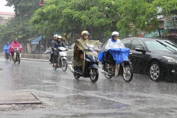 Dự báo thời tiết ngày 2/8: Bắc Bộ chiều tối và đêm có mưa rào