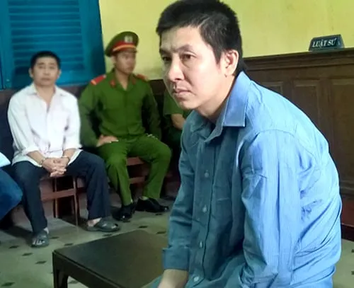 Tin phụ nữ 17/8: Đâm vợ 14 nhát vì không muốn ly hôn