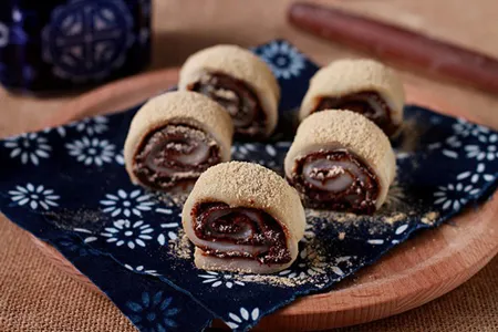 Cách làm bánh dẻo cuộn chocolate