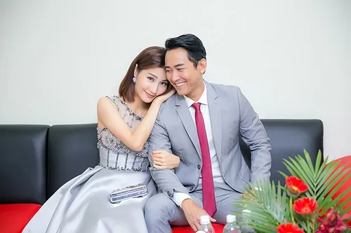 'Bỏ' Miu Lê, Hứa vĩ Văn đang hẹn hò với Diễm My 9X?