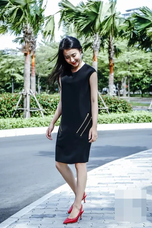 Quý cô 2 miền khoe street style giải nhiệt với váy áo hai dây