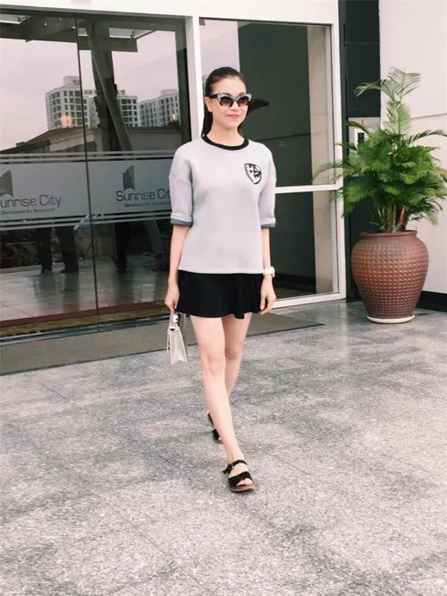 Street style đơn giản, Thanh Hằng nổi bật nhất tuần qua