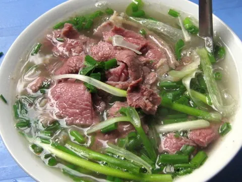 thịt bò tái